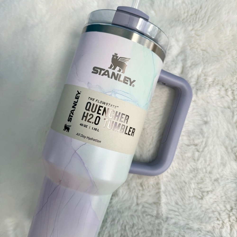 *NEW* Stanley Quencher H2.0 Tumbler - Purple